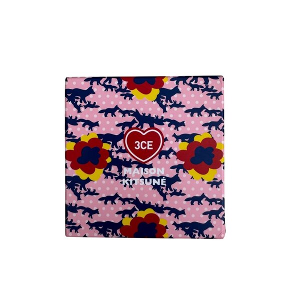 Maison Kitsune 3CE Stylenanda Eye Shadow Blush Palette Warming Wear New In Box - Picture 1 of 9